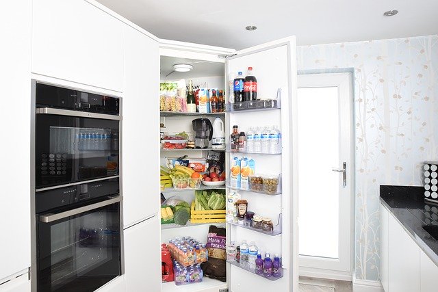 あなたが自宅で使っている冷蔵庫、どこのメーカーを使ってる？  【アンケート】 | ねとらぼ調査隊