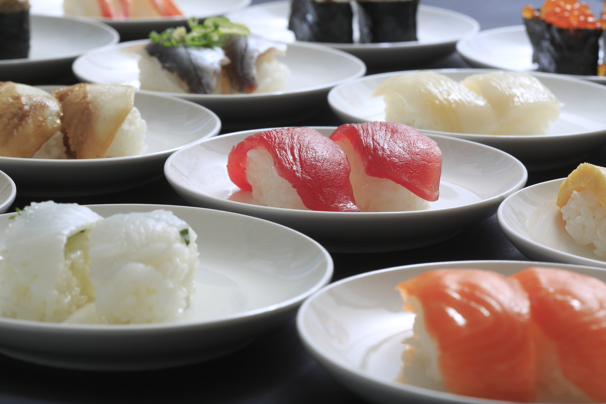 「回転寿司」で一皿目に食べる寿司ネタはなに？【2022年版人気投票実施中】 | ねとらぼ調査隊