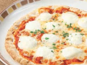 【サイゼリヤ】好きなピザメニューランキングTOP6！　第1位は「バッファローモッツァレラのピザ」に決定！【2022年最新投票結果】