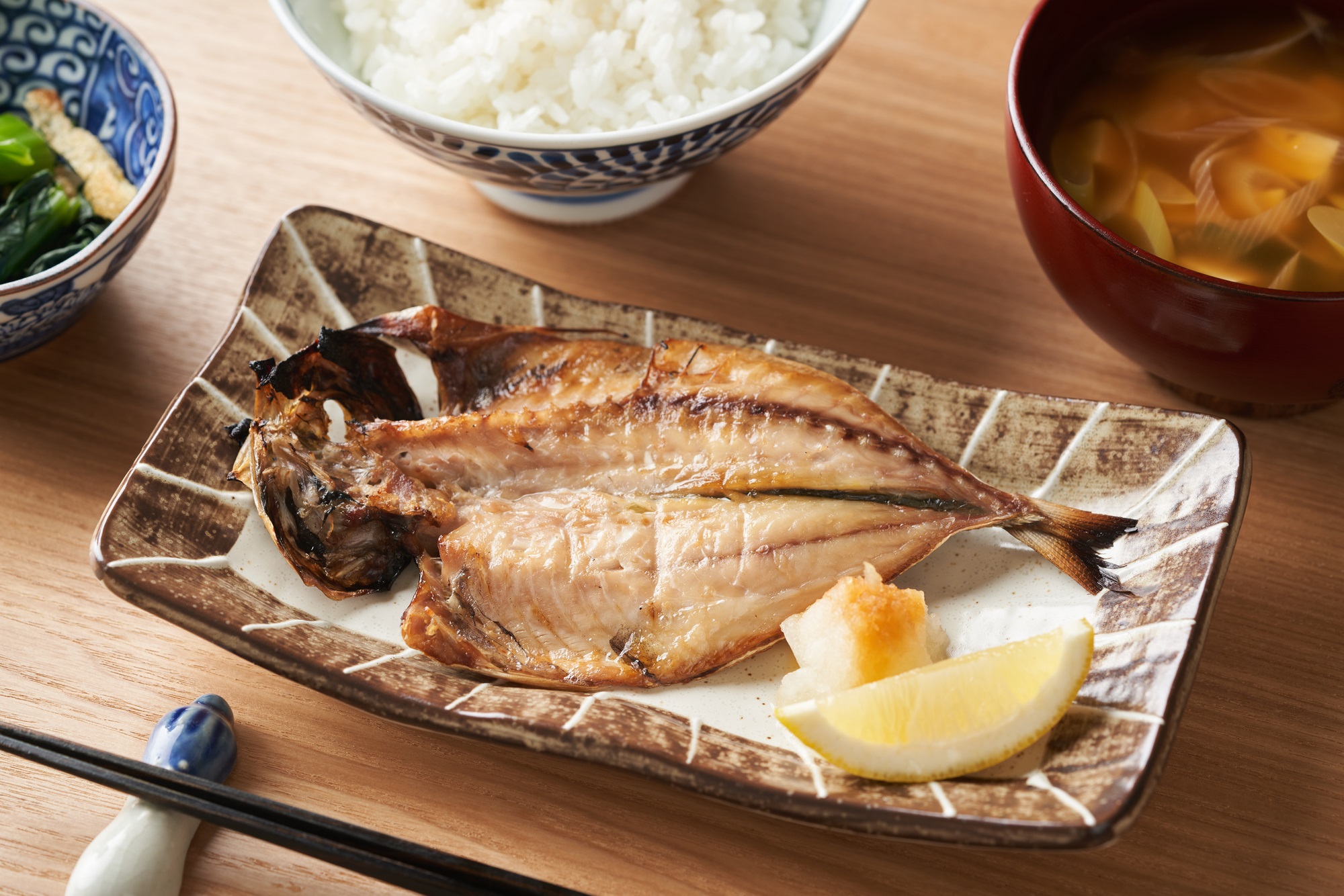 「福岡県で人気の定食店」ランキングTOP10！　1位は「食堂煮魚少年」【2023年2月版】（1/5） | ねとらぼ調査隊