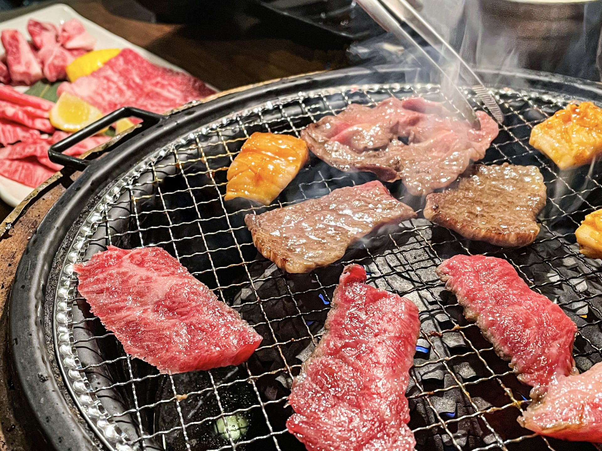 「大阪府で人気の焼肉店」ランキングTOP10！　1位は「焼肉ごりちゃん」【2023年2月版】（1/5） | グルメ ねとらぼ調査隊
