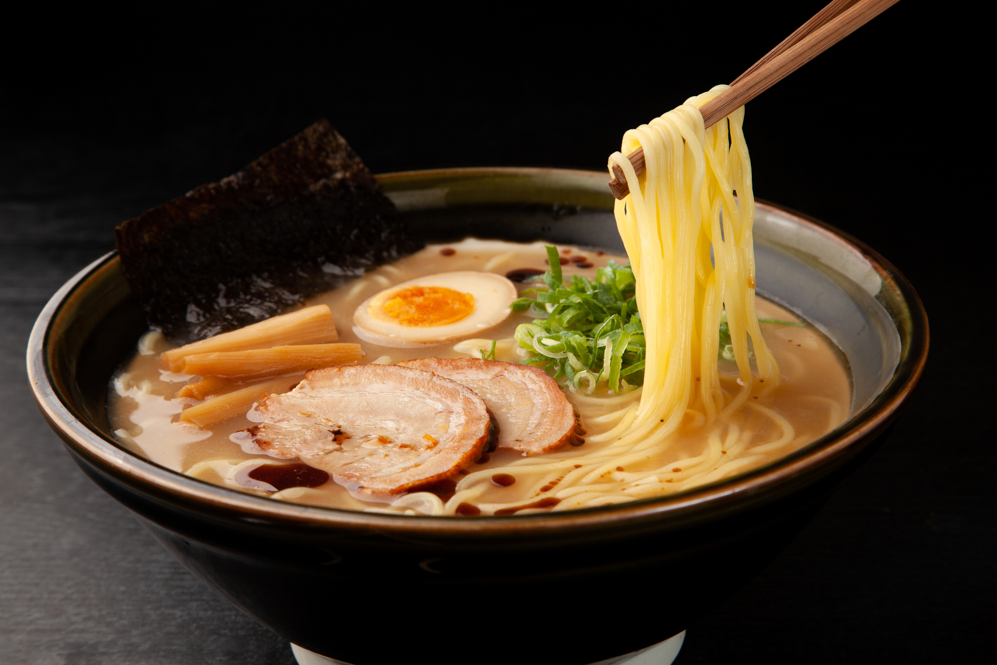 「滋賀県で人気のラーメン」ランキング！　2位は「博多麺道楽」、1位は？【2023年8月版】 | ラーメン ねとらぼ調査隊