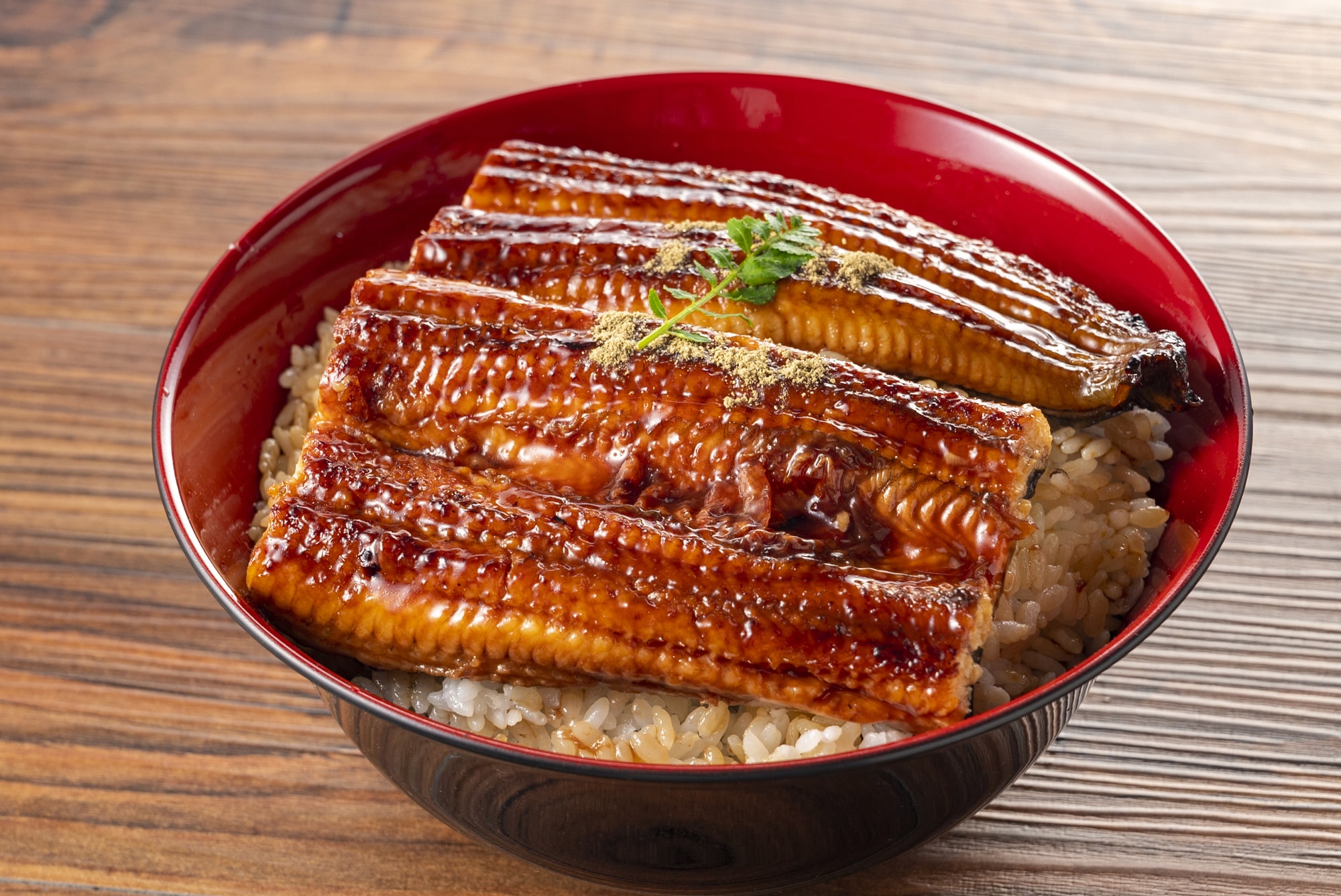 「福岡県のうな丼の名店」ランキングTOP10! 1位は「吉塚うなぎ屋」【2023年6月8日時点/SARAH】(1/5) | うなぎ ねとらぼリサーチ