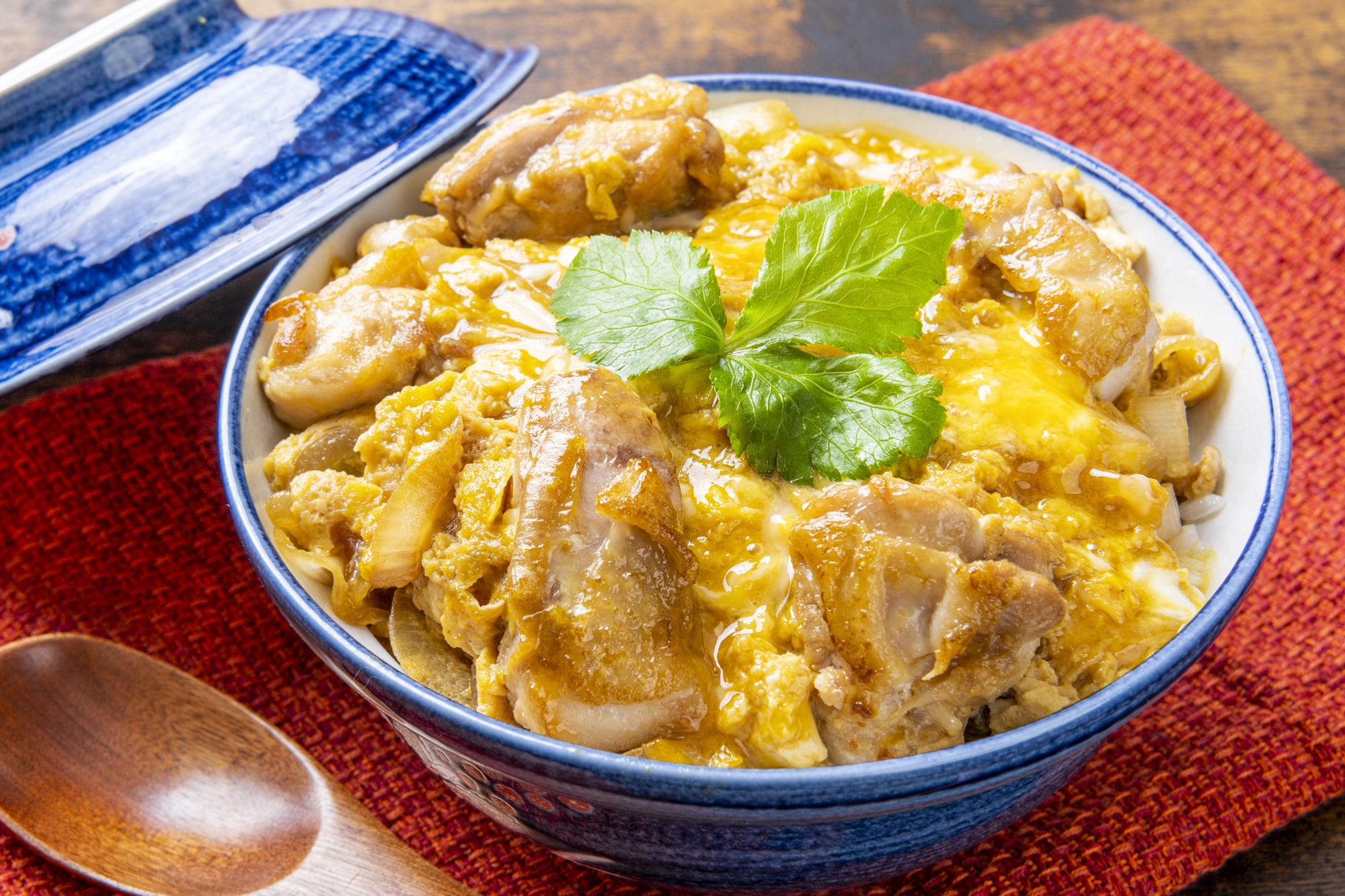 東京都の親子丼の名店」ランキングTOP10！ 1位は「たまひで いちの