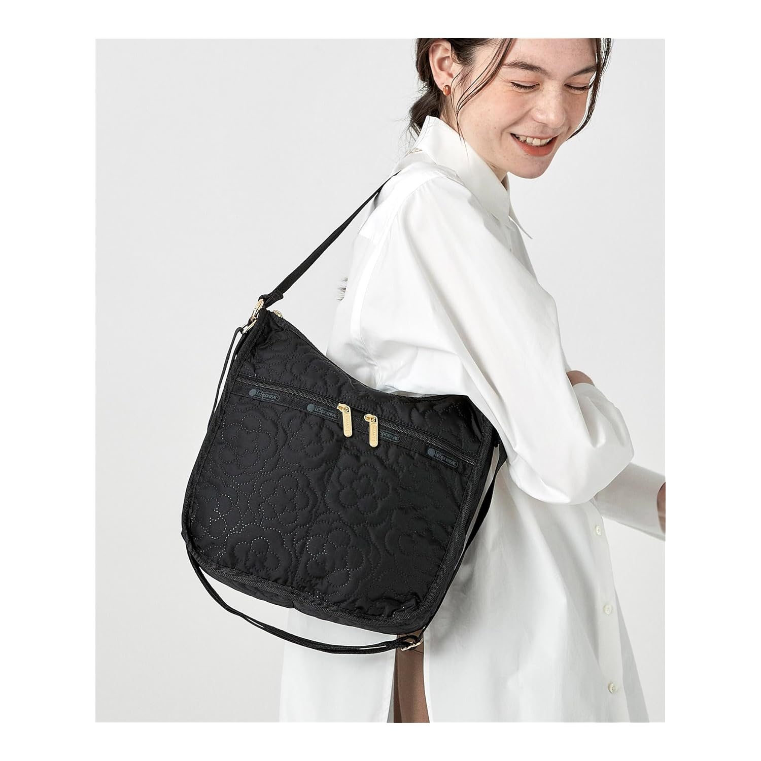 最終お値下げ新品タグ付きLeSportsac バッグ 定価16,500円半額以下 レスポートサック LeSportsac DELUXE ZIPTOP TOTE （ダーク