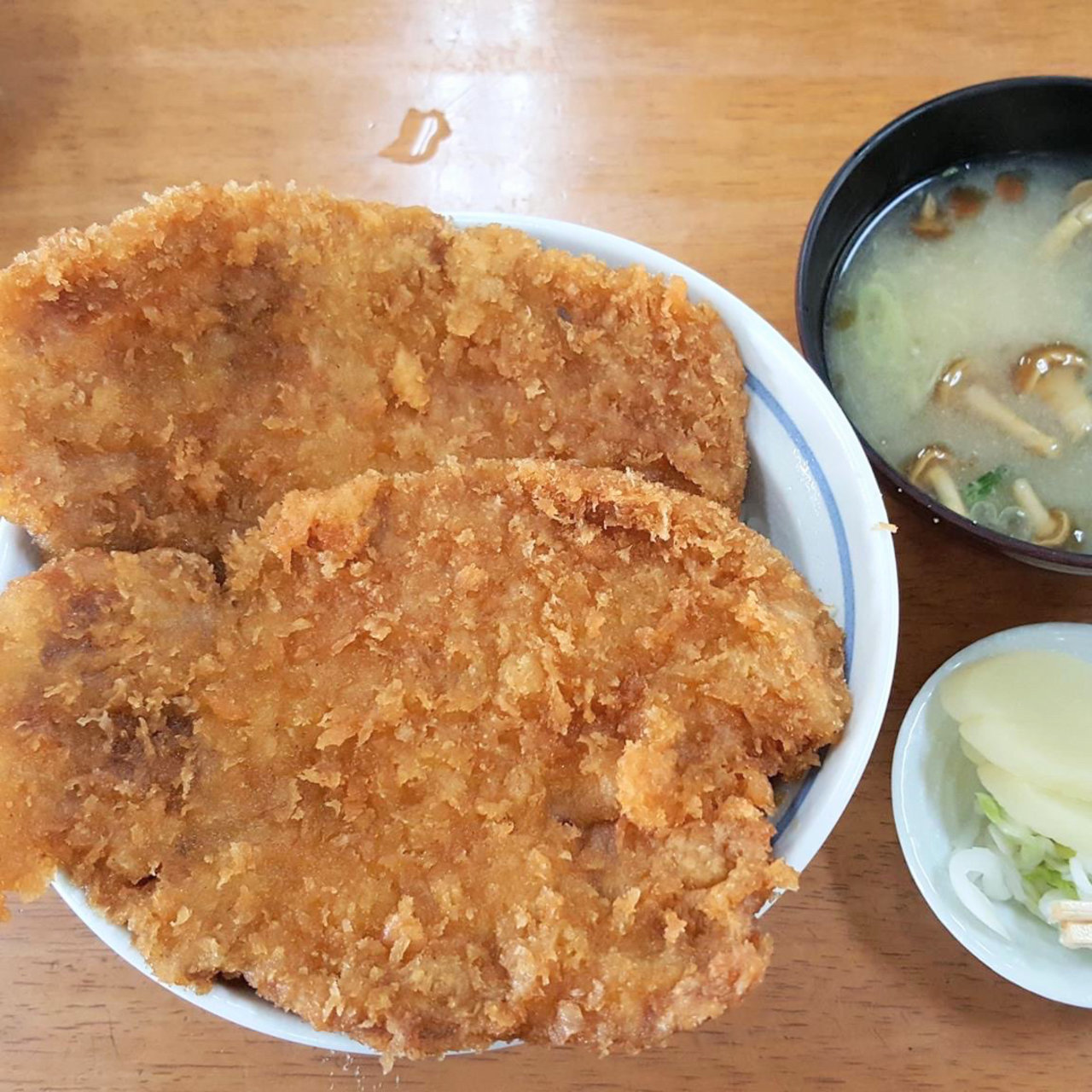 埼玉県のかつ丼の名店」ランキングTOP10！ 1位は「三峯山 大島屋