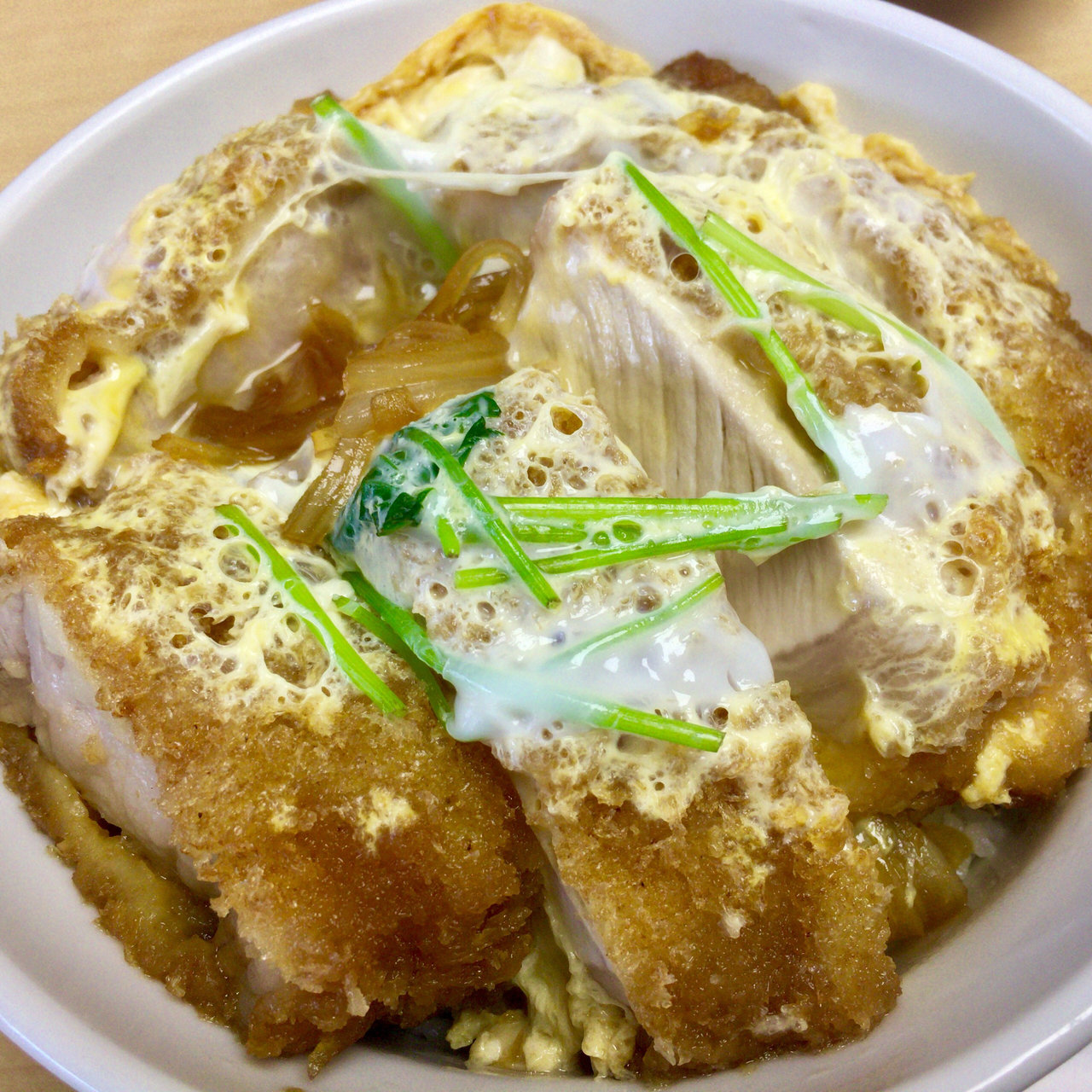 静岡県のかつ丼の名店」ランキングTOP5！ 1位は「千楽 北口店」【2024