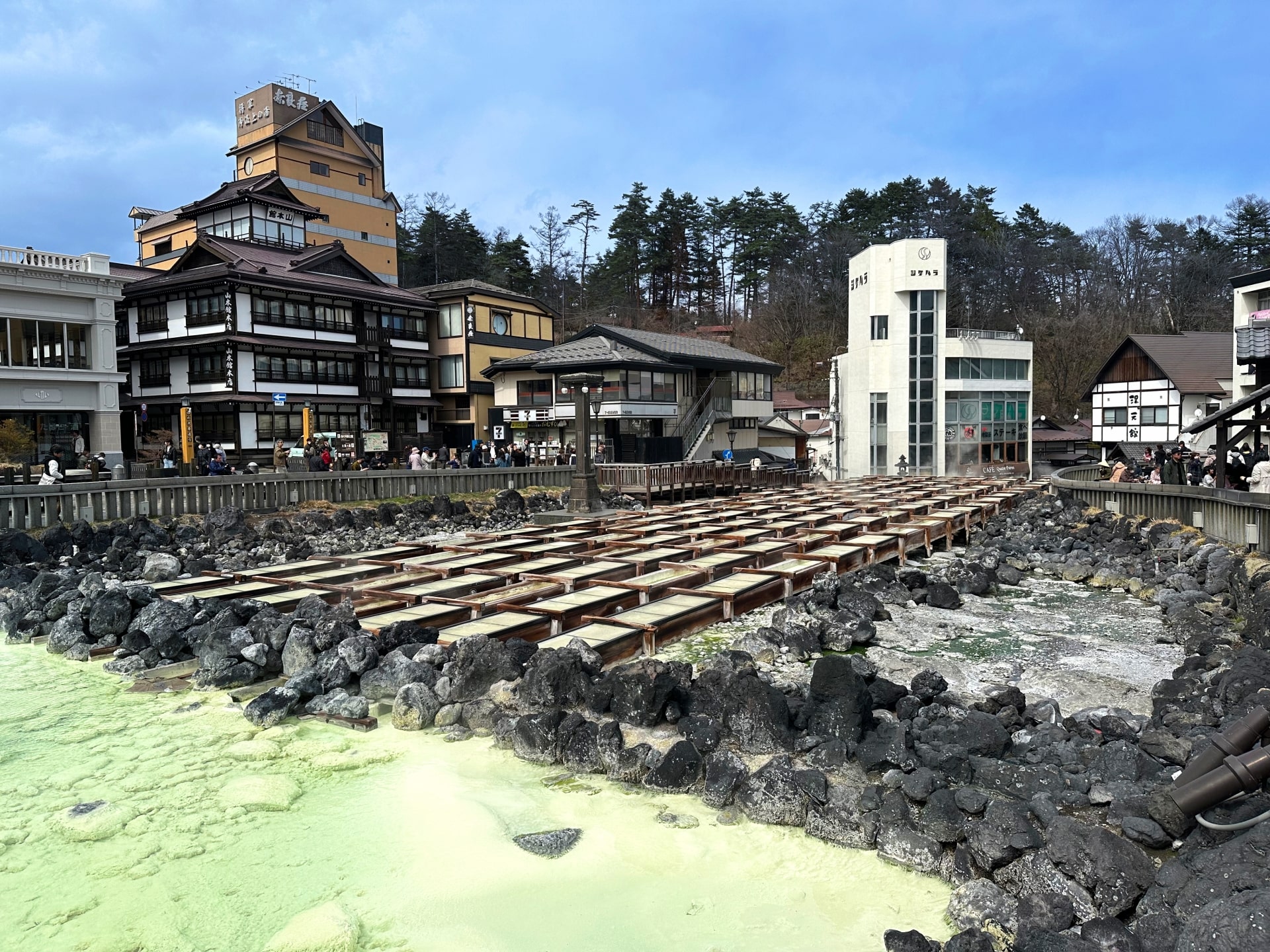 春に行きたい「関東・甲信越地方の温泉地」ランキング！　2位は「箱根温泉」、1位は？ | 関東・甲信地方 ねとらぼリサーチ