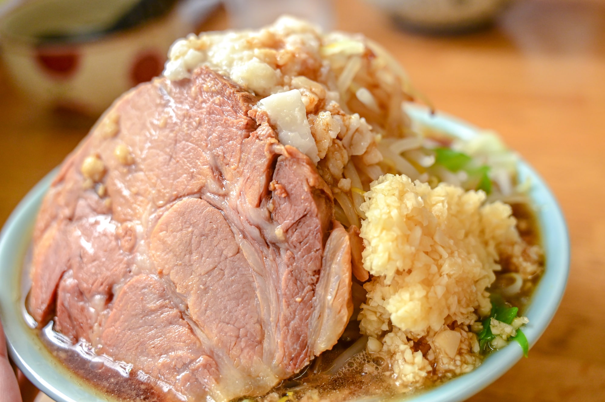 東京都の「二郎系ラーメン店」でチャーシューがおいしいと思うのはどこ？　3店舗を紹介 | 東京都 ねとらぼリサーチ