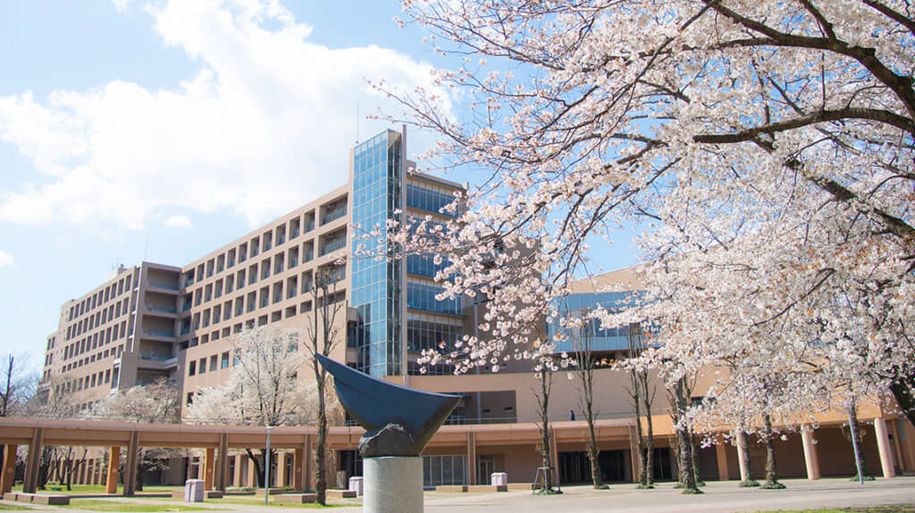 東京外国語大学