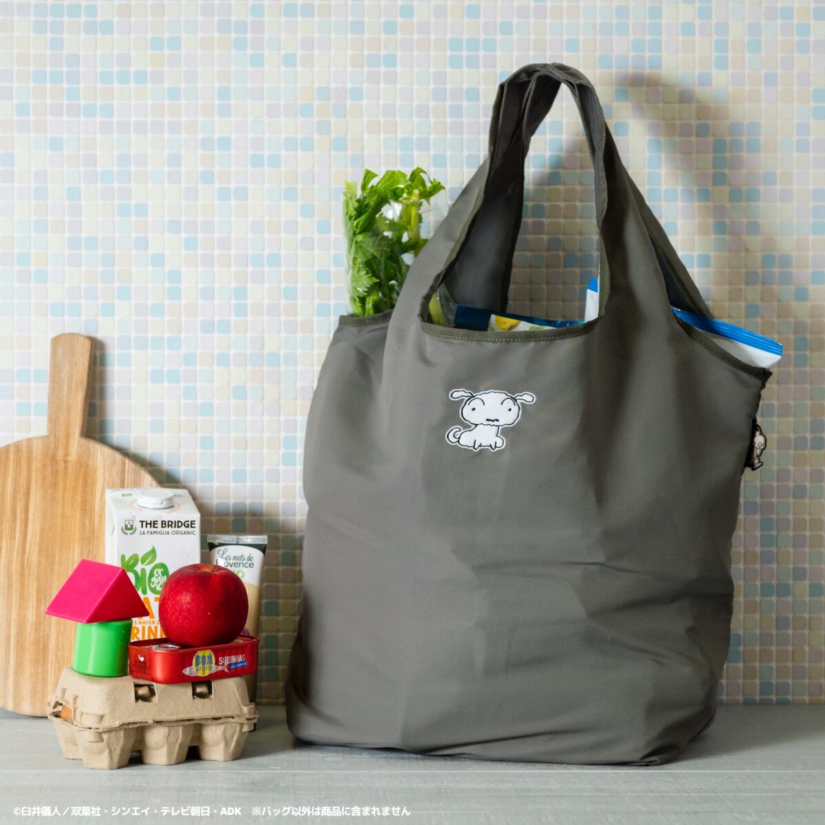 しんちゃん　MICHAEL M62 アーチトップ＆バック　エレアコ　良品 クレヨンしんちゃん」みさえプロデュースのエコバッグが付録で登場