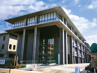 京都華頂大学