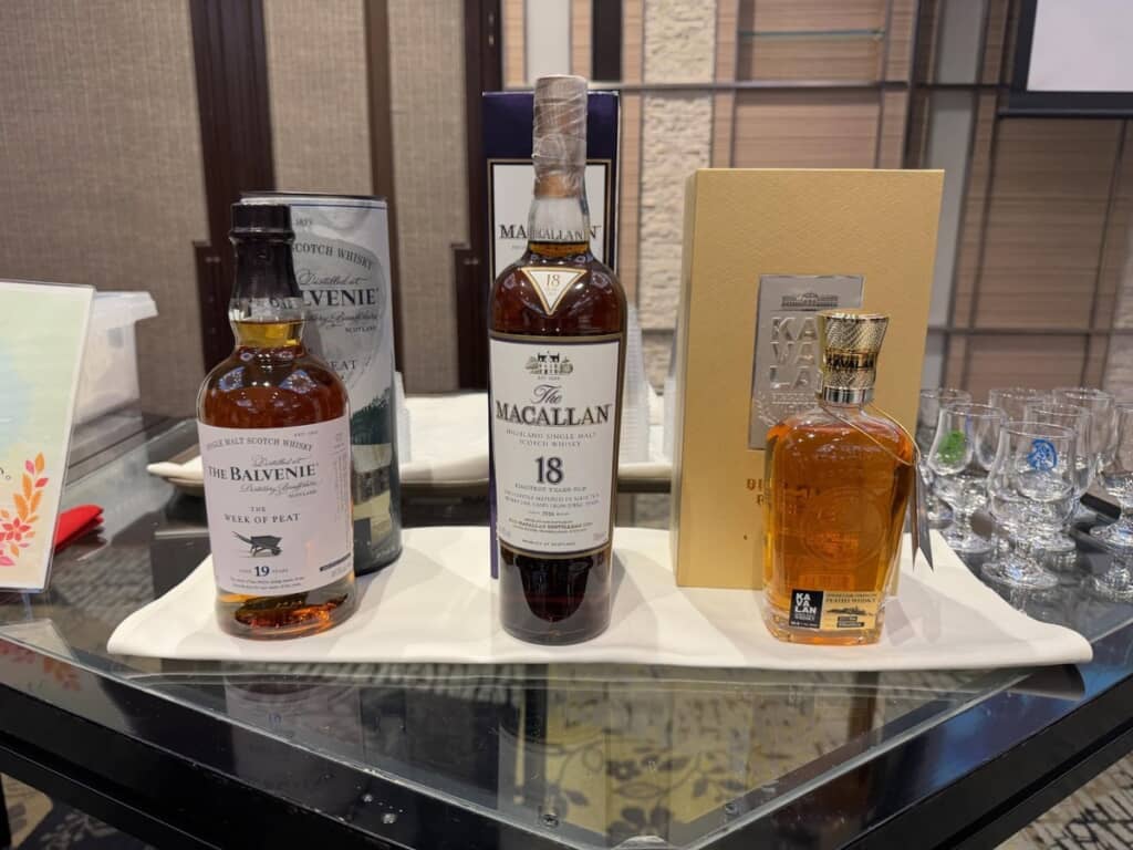 THE BALVENIE19年（スコットランド産）、