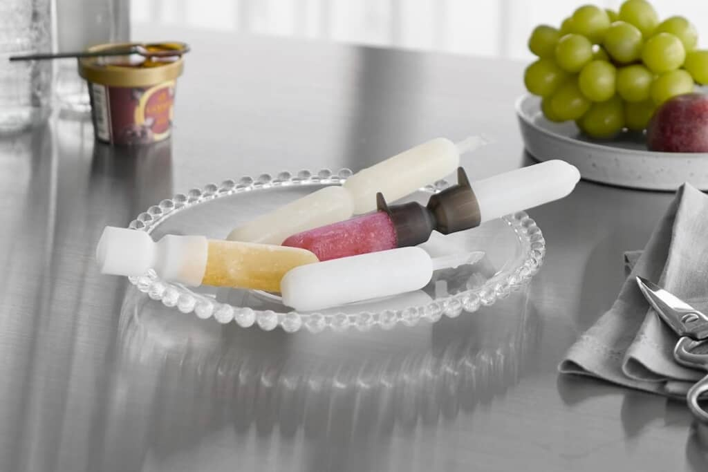 「シリコーン折るポリジュースアイスカバー タワー」（画像は山崎実業公式Xより引用）