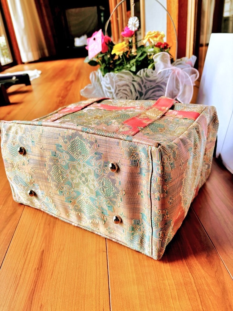 着物の帯で作ったバッグ