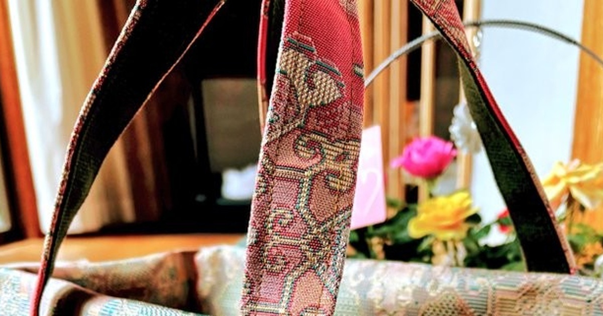 67歳母が着物帯で作ったバッグ→あまりの完成度に娘が……「器用さに脱帽です」「全部が最高」　驚きの作品に絶賛の声（1/2） | ライフスタイル ねとらぼ