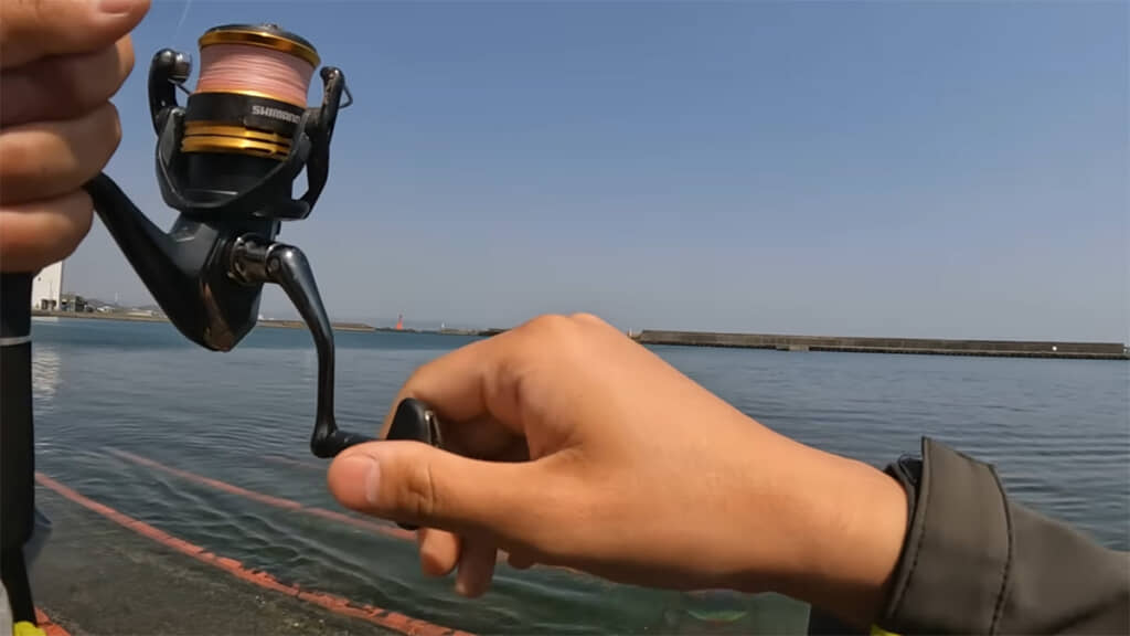 早速ヒット、釣れたのは……