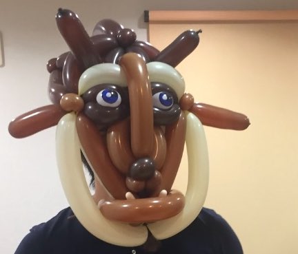 いろいろと惜しい「野獣」のお面