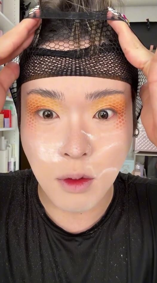 ウィッグを取ると……