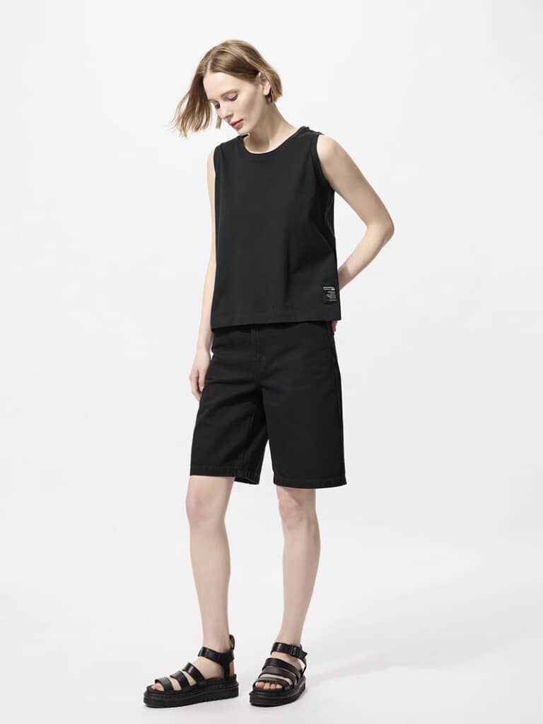 ユニクロの「T3SLEEVELESS/ノースリーブT」