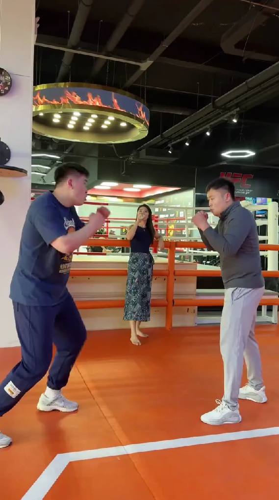 見守るジャンさん