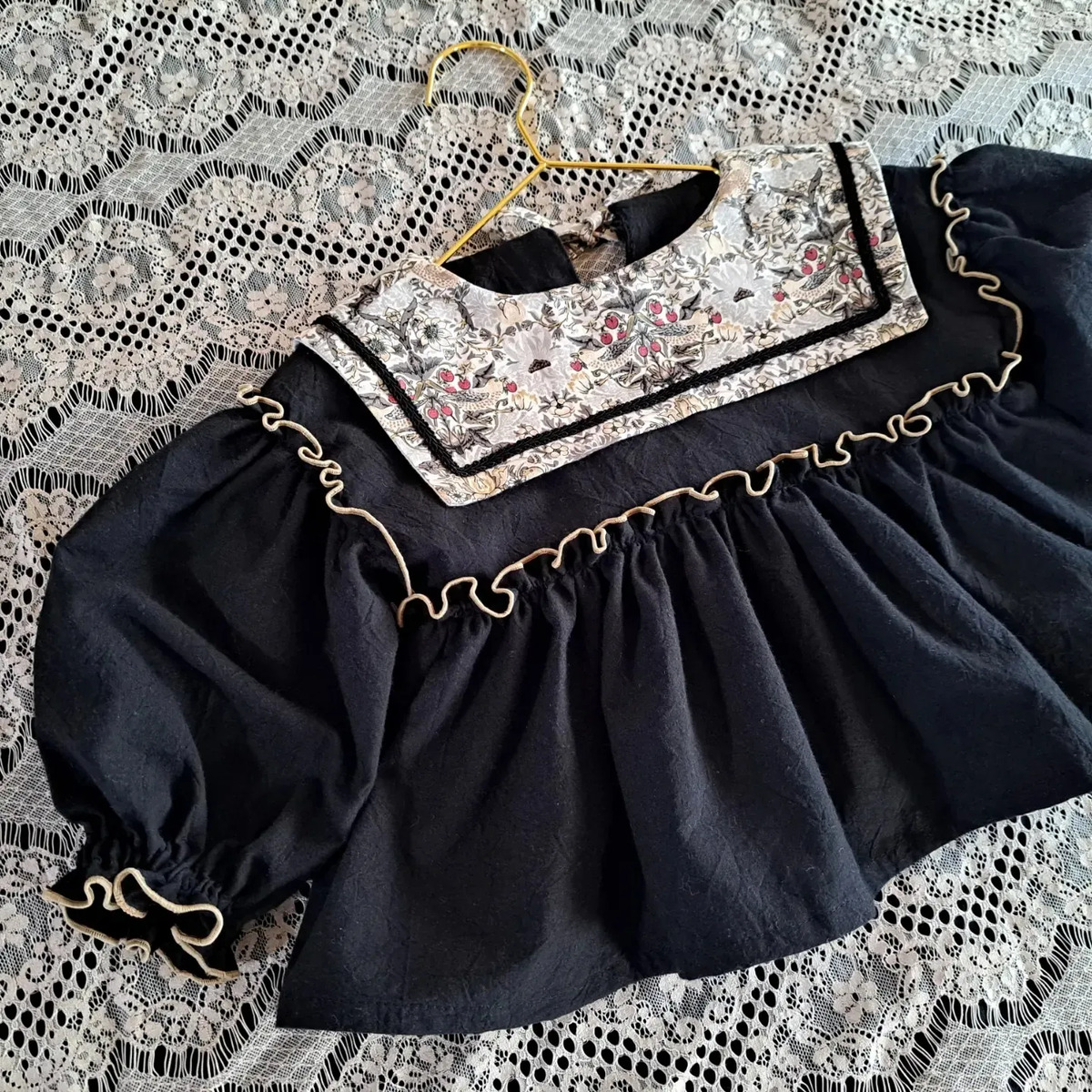 子ども服デザイナーが“自画自賛”したデザイン→“生地を変える”だけで…… 大変身の1着に「天才!」「欲しくてたまらない」(1/2) | 教育・子育て ねとらぼ