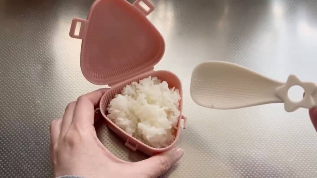 エンボス加工でお米がくっつかない