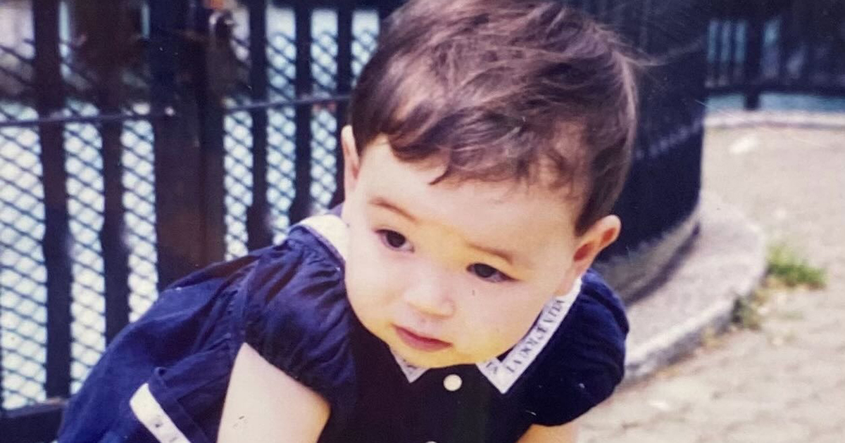 母が54歳のときに自然分娩で生まれた女の子→28年後……「涙が出ます」　“現在の姿”が100万表示　「諦めなければ叶うのですね」（1/2） | 育児 ねとらぼ