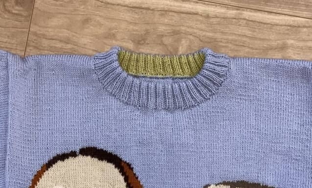 編み物歴40年のベテランが編んだ“M-1グランプリファイナリスト”のセーター　完成した“驚きの一着”に反響「すごいすごいすごい」「彼らの熱量が伝わる」（1/3） | ライフスタイル ねとらぼ