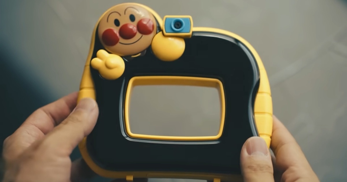 アンパンマンのデジタルカメラを本気で“プロ仕様”に改造したら……「実はむちゃくちゃ実用的なのでは？」　予想外の完成作品に反響（1/3） | 家電・PC・カメラ ねとらぼ