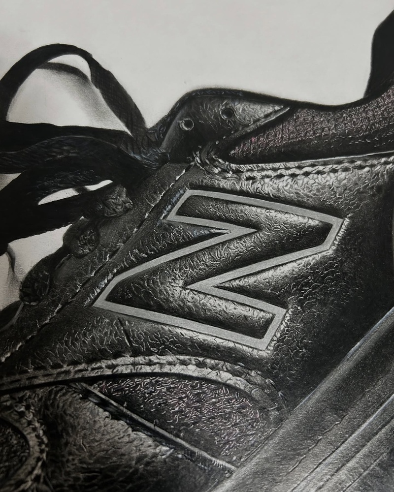 本物にしか見えない「黒のニューバランス」の絵