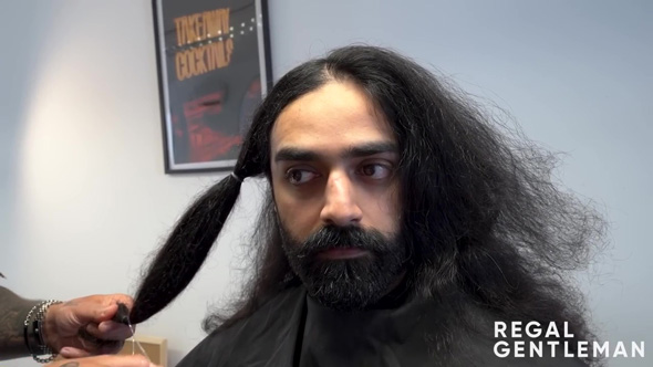 【ビフォー】余裕で結べるほど長い