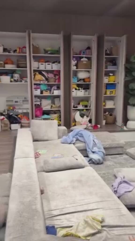 この部屋を2日間かけてお片付け