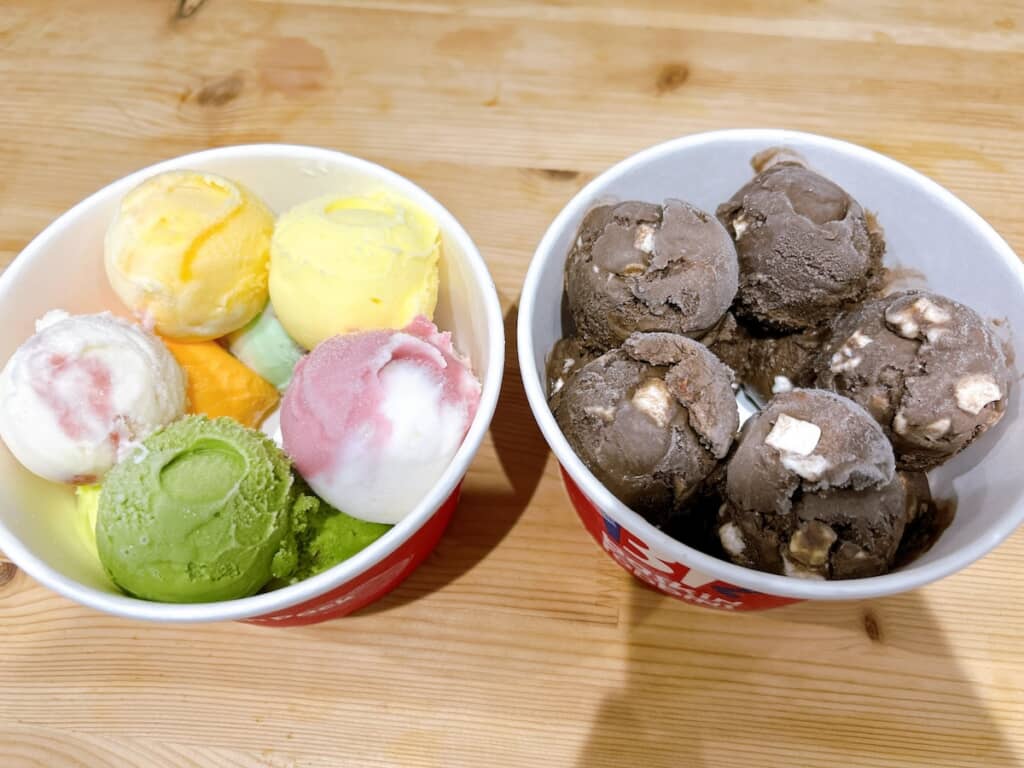 りさんのチョイス（右）。見比べるとギャップがすごい