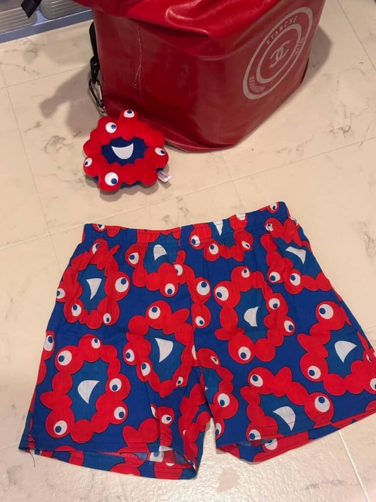 ミャクミャクの短パン