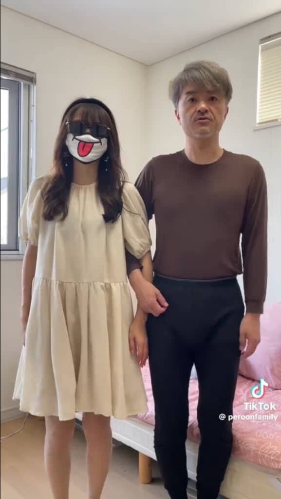 娘と父で服を交換