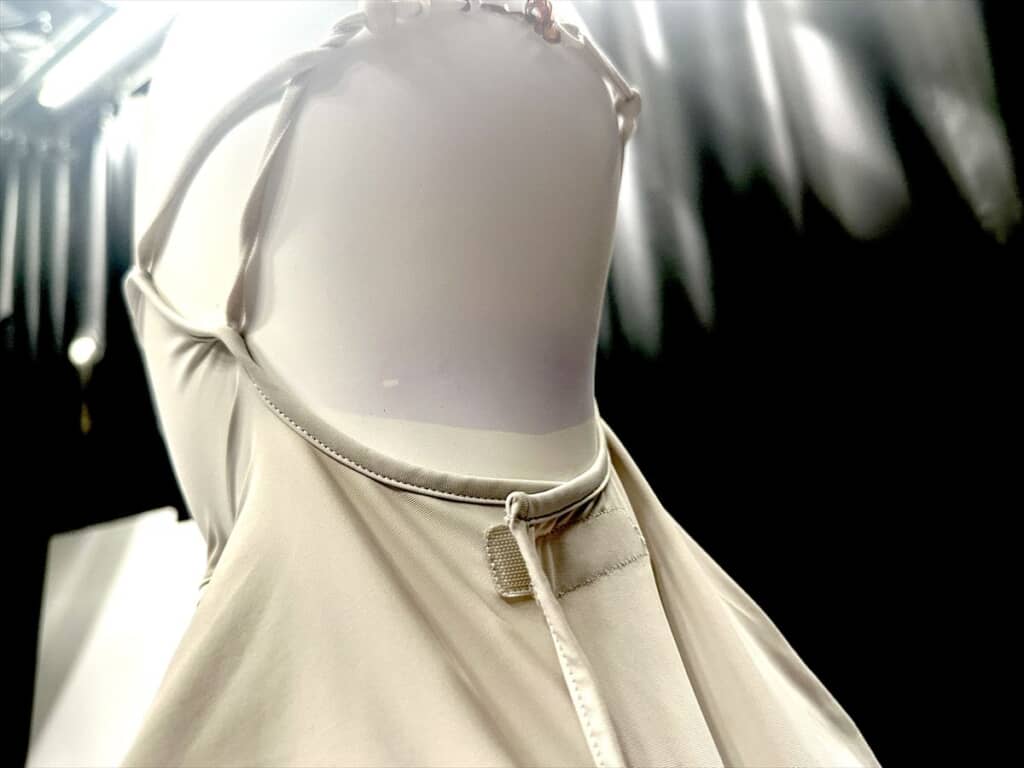 ファイルカバーで覆われていた箇所と色がくっきり違う