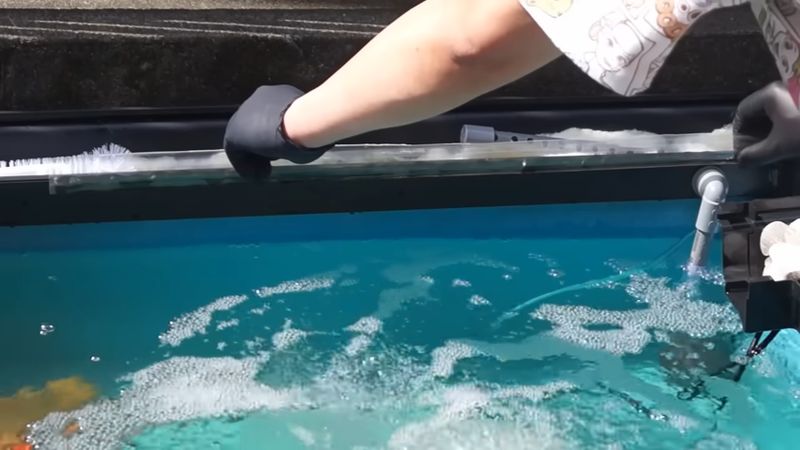 波板を付けて水漏れ対策