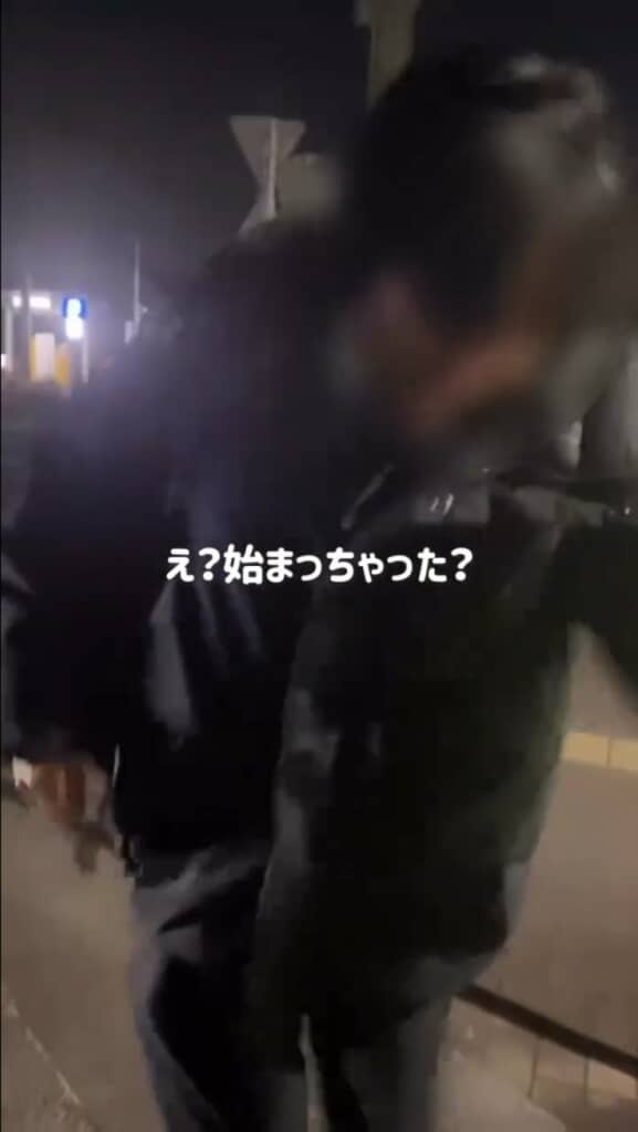 下校途中、迎えのクルマを見つけてテンションが上がる息子
