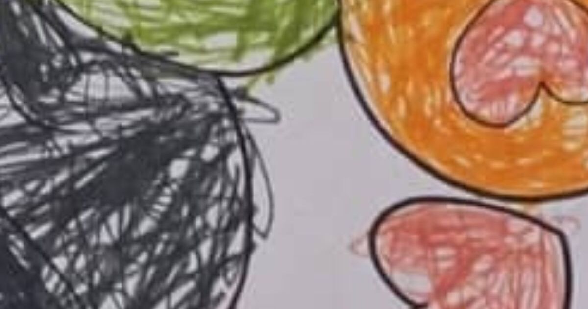 幼少期の“プリキュアぬり絵”を発見→恐る恐る開いたら……　「シュレックか!!」衝撃の仕上がりに「笑いました」 | カルチャー・アート ねとらぼ