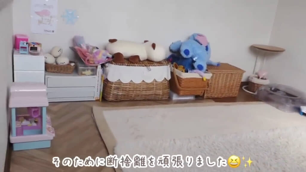 現在のロフト。モノが減ってお布団を広げられるくらいに広くなりました！