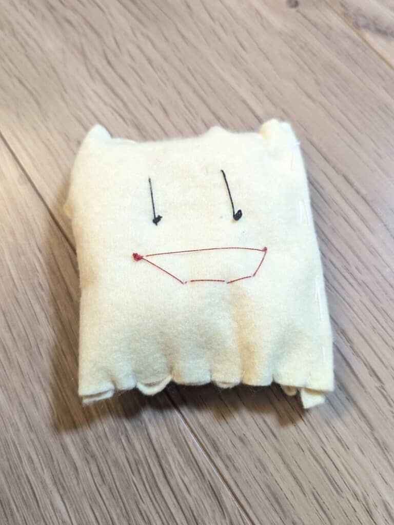 小6息子が作った手芸作品
