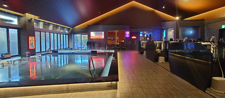 温泉バルコニー キング＆クイーン