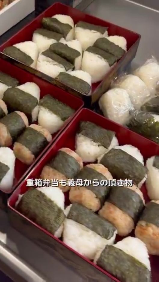 大量のおにぎり完成！