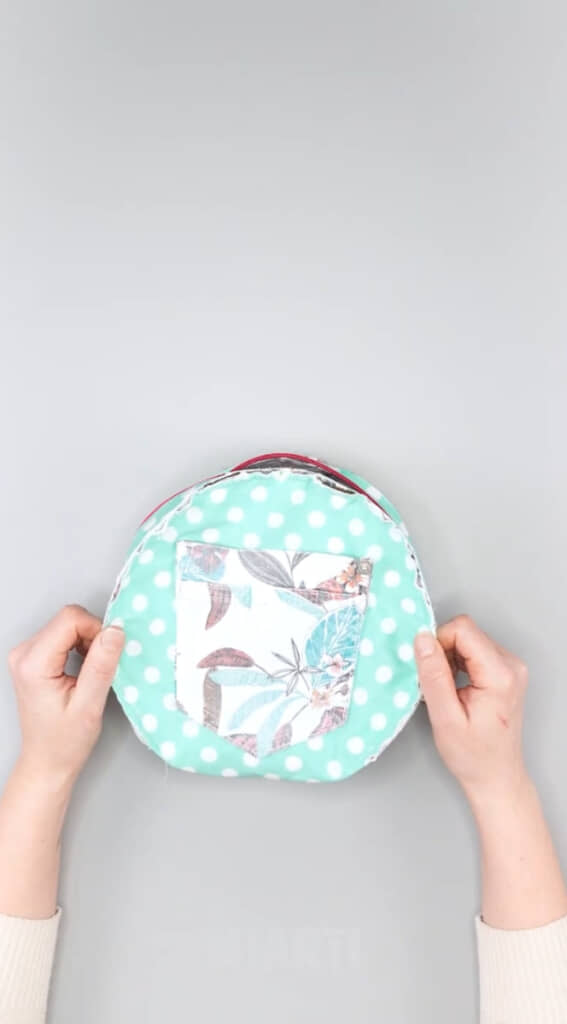 パンツのバックポケットを内ポケットに再利用