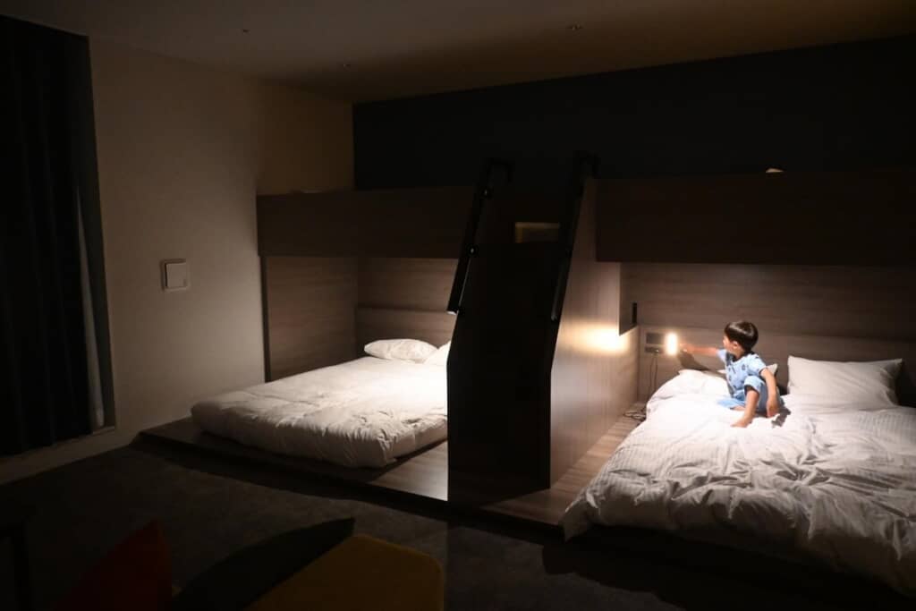 子どももダブルベッド独り占めできるの良いですね