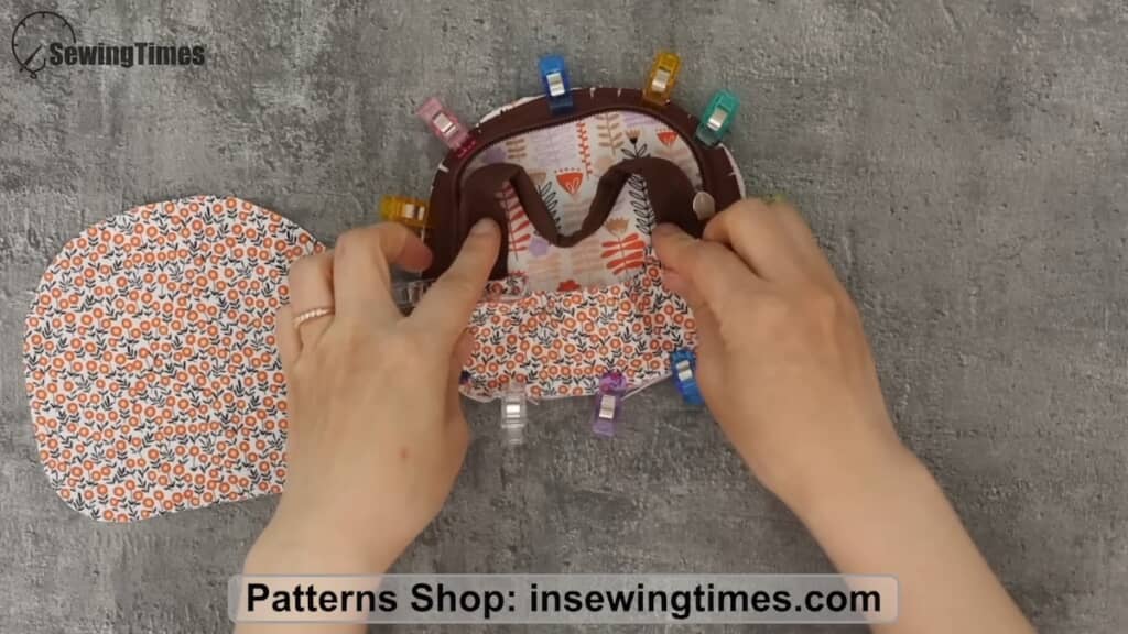 まずはフロントポケットを制作