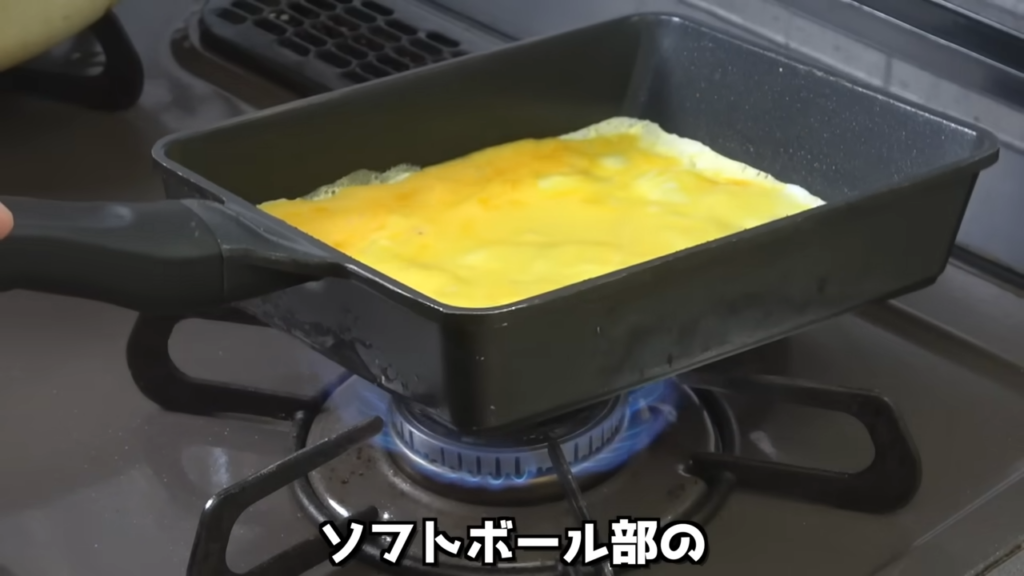 錦糸卵を焼いて