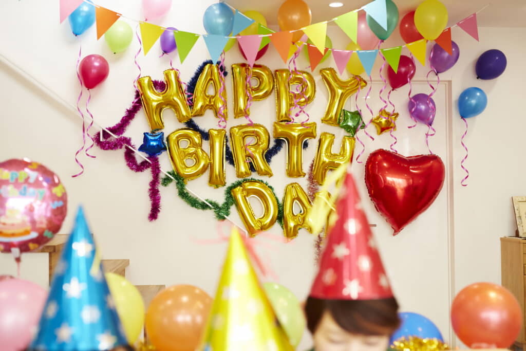 誕生日会の飾り付けといえば……