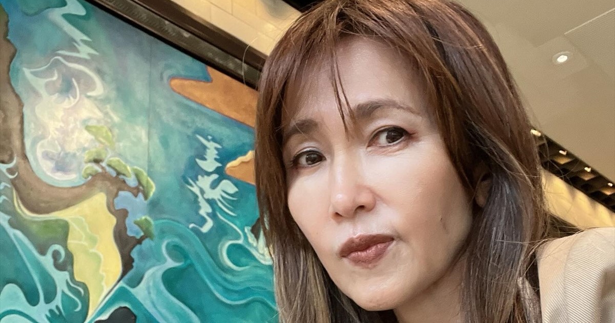 工藤静香、“自身の絵画”がグッズ化され「かわいいでしょ